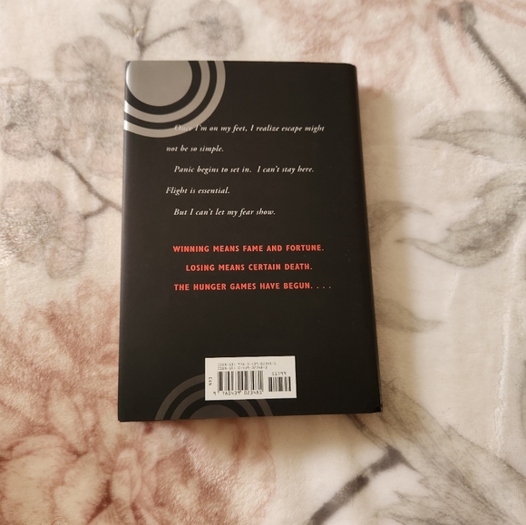 The Hunger Games Trilogy by Suzanne Collins (3 Book Set) Hardbacks - Picture 10 of 16